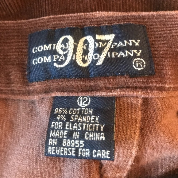 907 Company Corduroy Capri with cuffed ankle - Picture 3 of 6